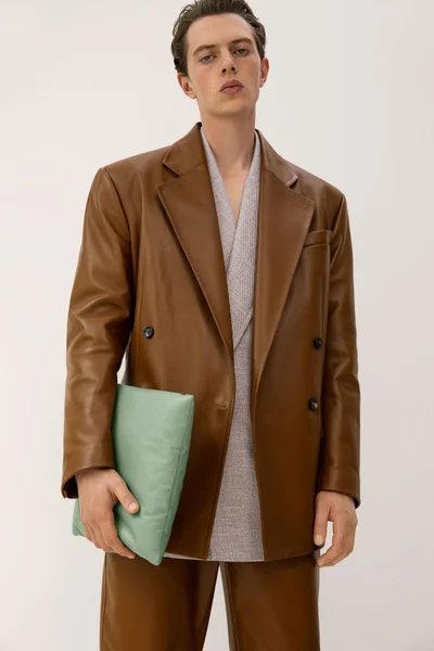 Look 3
